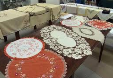 Výstava dobových ubrusů 23 - 24.8. 2025 v kapli v Hodkovicích