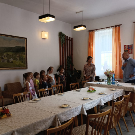 SLAVNOSTNÍ VYŘAZENÍ BUDOUCÍCH PRVŇÁČKŮ ZE ŠKOLKY