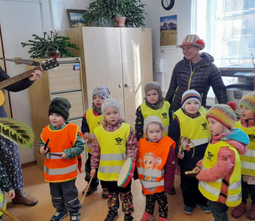 Velikonoční koleda dětí z MŠ Jívka na obecním úřadě