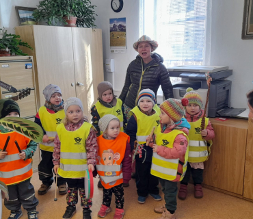 Velikonoční koleda dětí z MŠ Jívka na obecním úřadě